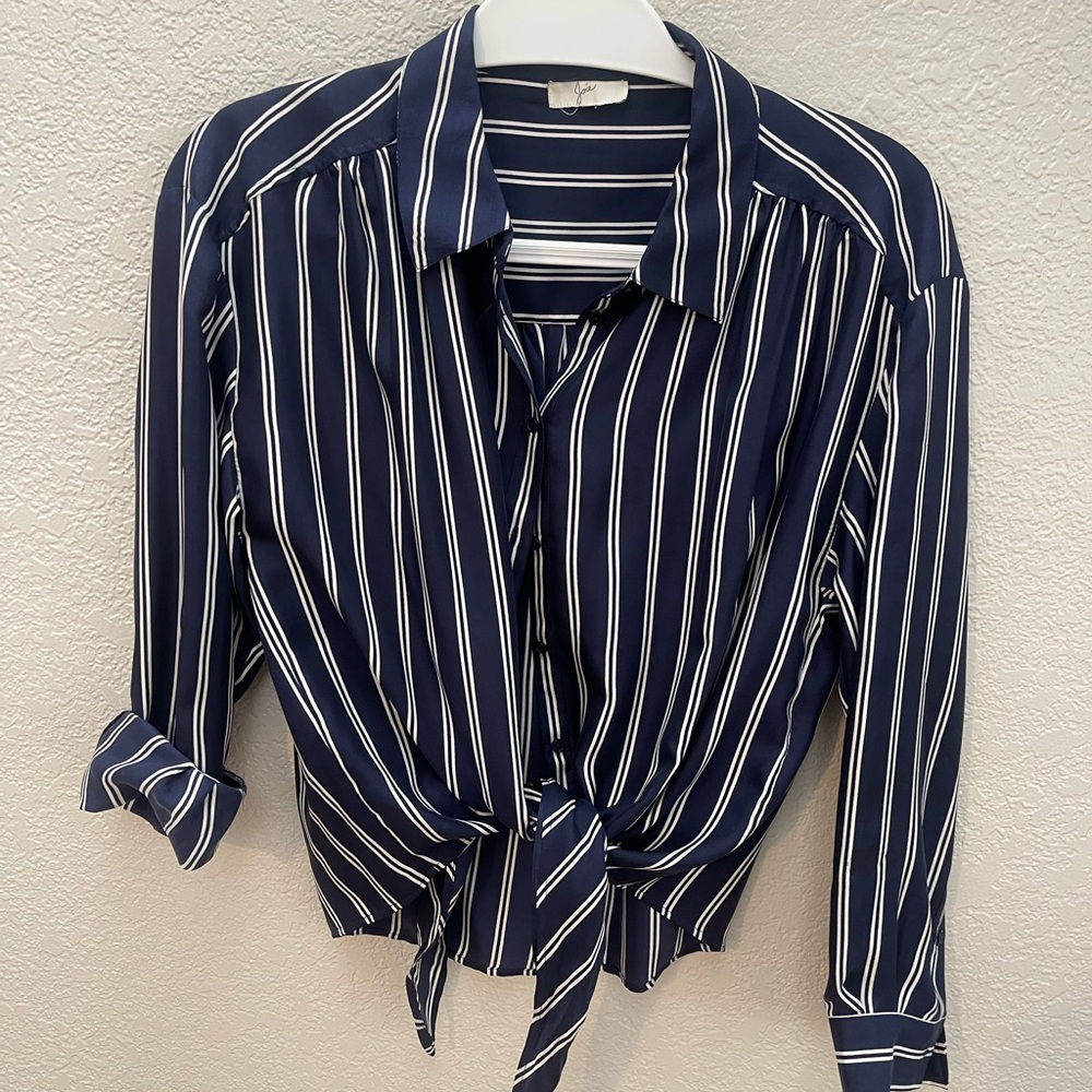 Joie navy stripped silk blouse with tie front! Super cute